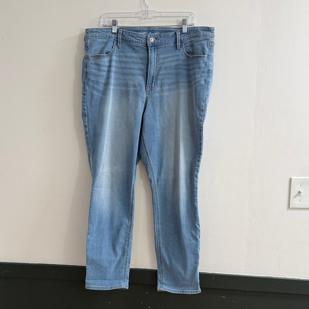 Old Navy Light Blue Straight Leg Women's Jeans